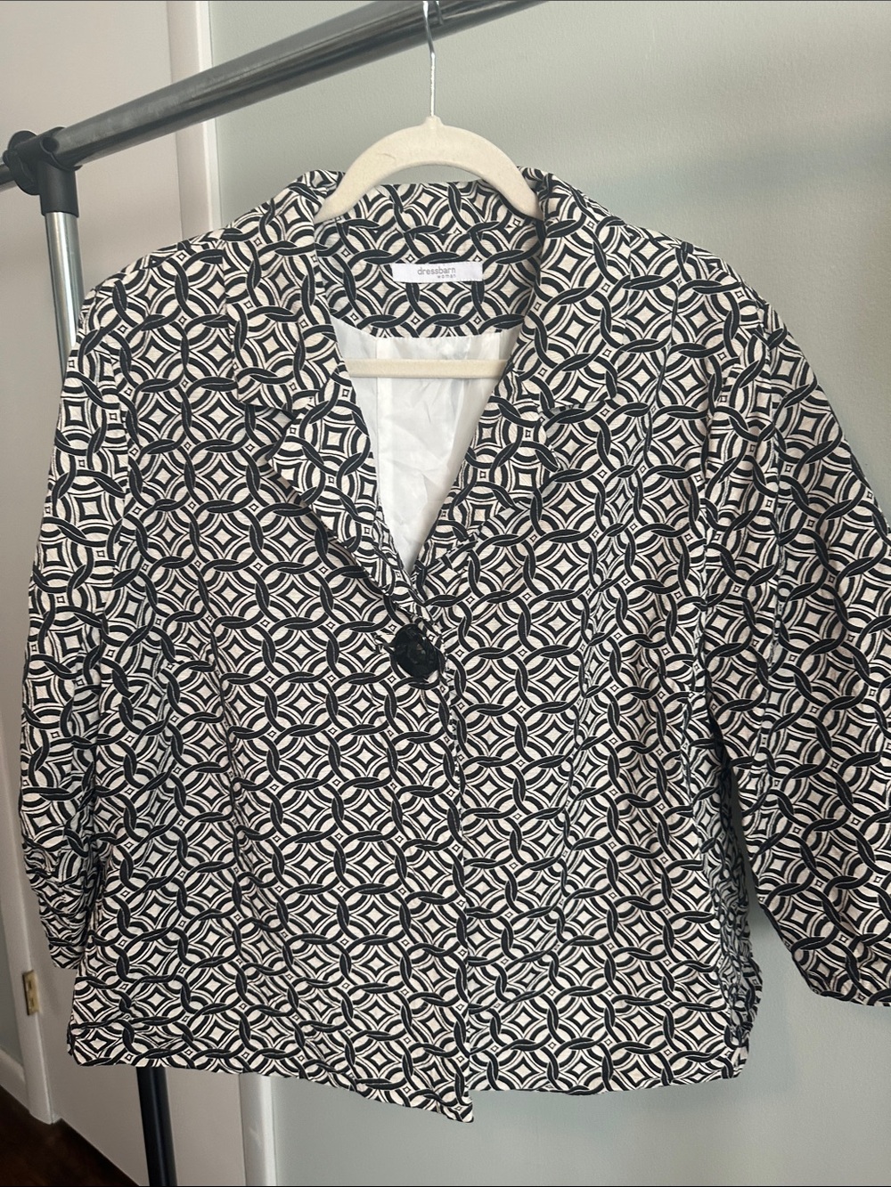 Dress Barn Black and White Geometric Cropped Blazer